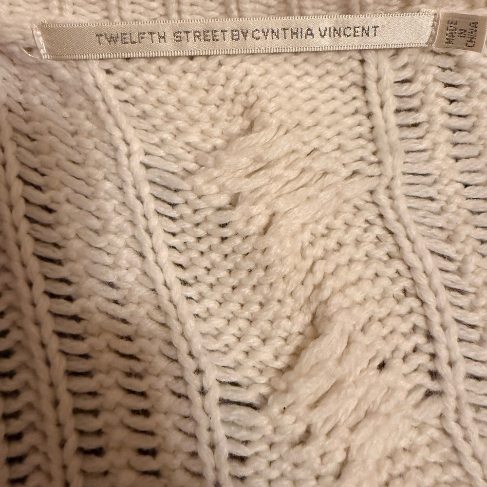 Twelfth Street By Cynthia Vincent Fleece lined sweater vest - Picture 5 of 6